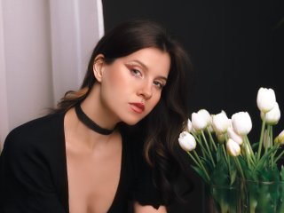 NansyCharm